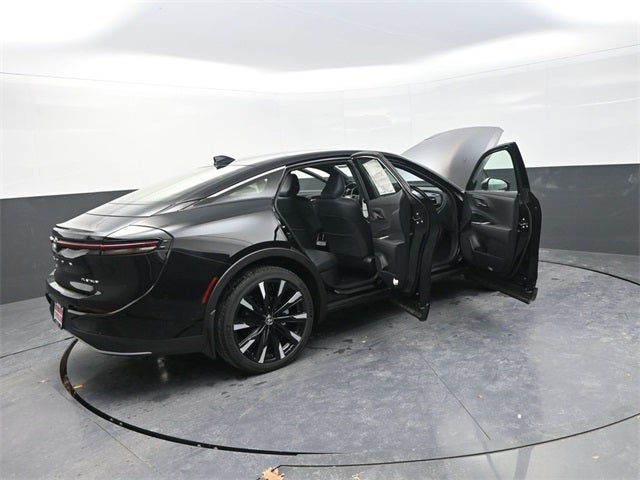 2025 Toyota Crown Platinum