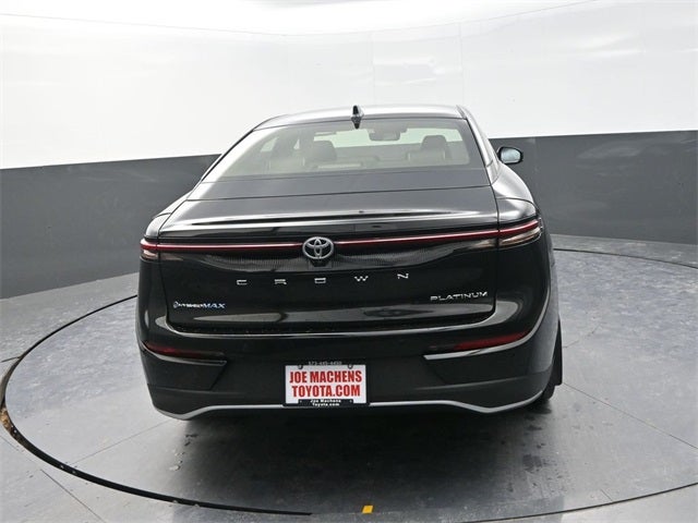 2025 Toyota Crown Platinum