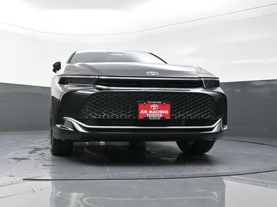 2026 Toyota Crown Platinum