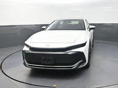 2025 Toyota Crown Platinum