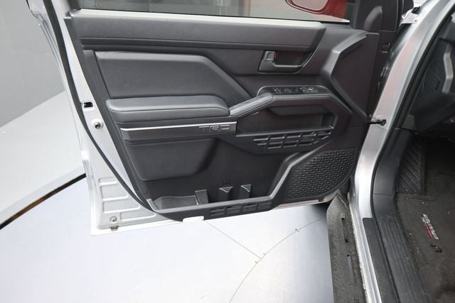 2025 Toyota 4Runner i-FORCE MAX Hybrid TRD Off Road