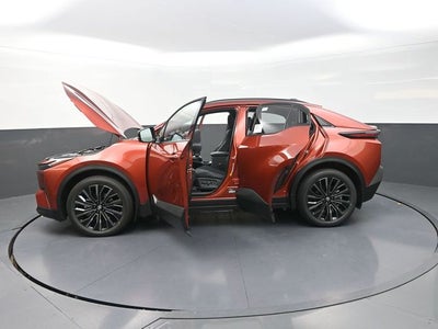 2026 Toyota C-HR XSE
