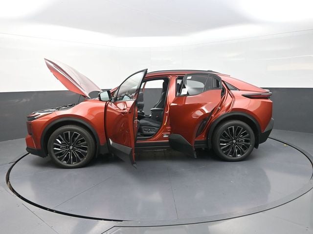 2026 Toyota C-HR XSE