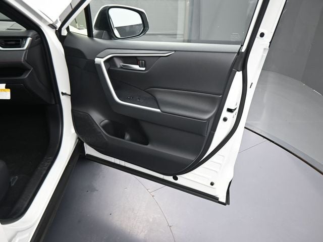 2025 Toyota RAV4 Plug-In Hybrid SE