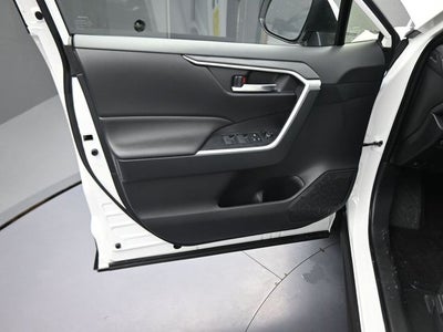 2025 Toyota RAV4 Plug-In Hybrid SE