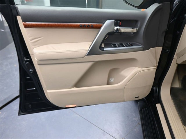 2013 Toyota Land Cruiser Base