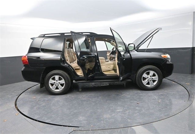 2013 Toyota Land Cruiser Base