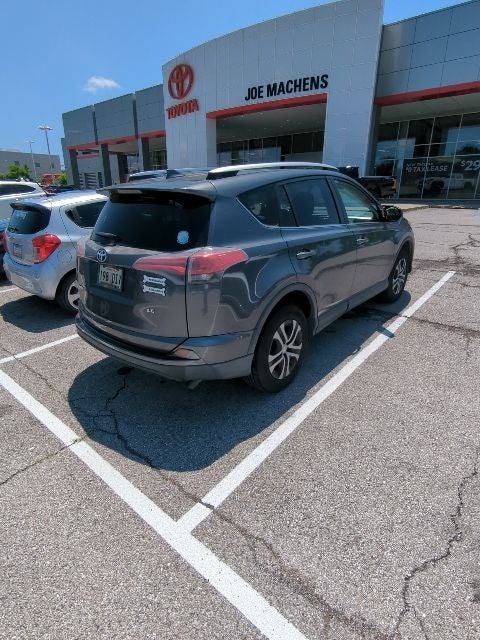 2016 Toyota RAV4 LE