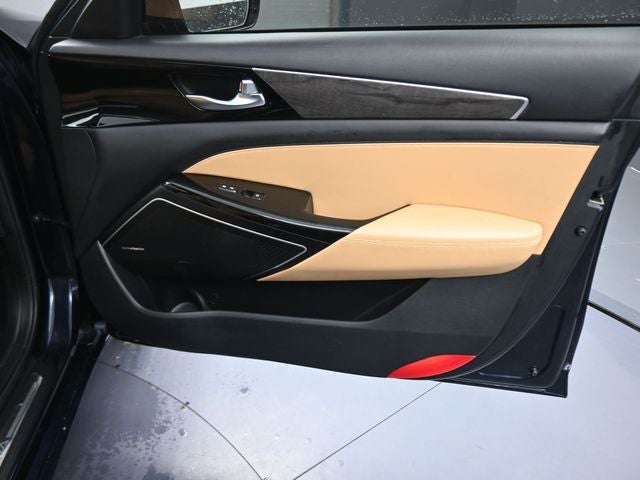 2020 Kia Cadenza Limited