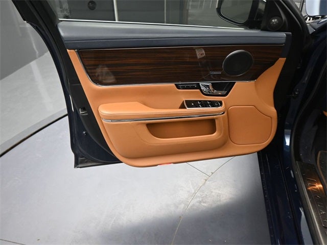 2013 Jaguar XJ XJL Portfolio