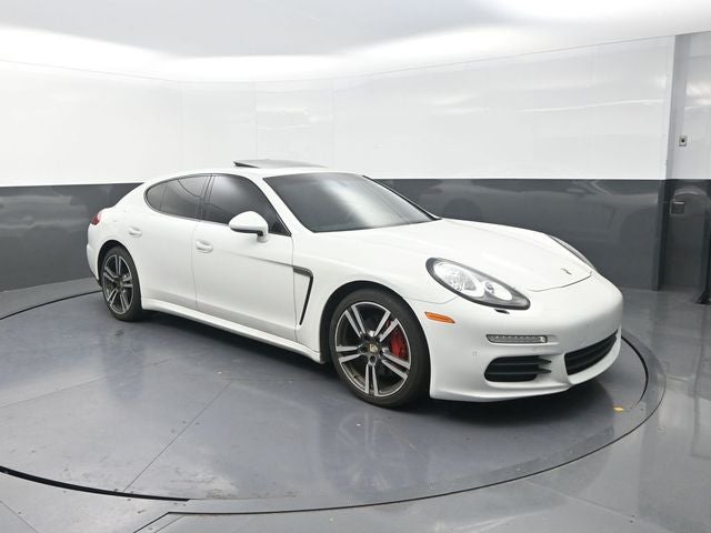 2016 Porsche Panamera 4