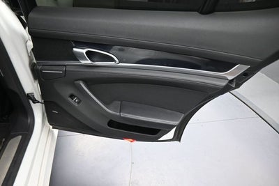 2016 Porsche Panamera 4