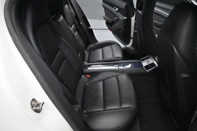 2016 Porsche Panamera 4