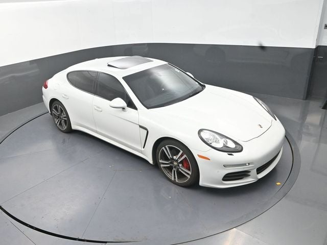 2016 Porsche Panamera 4