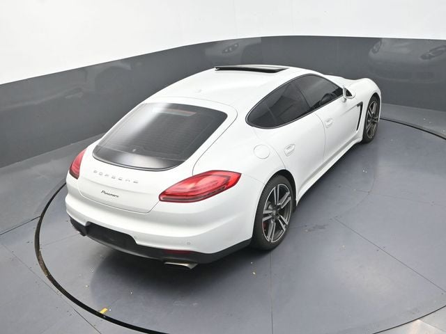 2016 Porsche Panamera 4