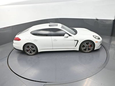 2016 Porsche Panamera 4