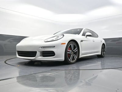 2016 Porsche Panamera 4