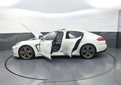 2016 Porsche Panamera 4