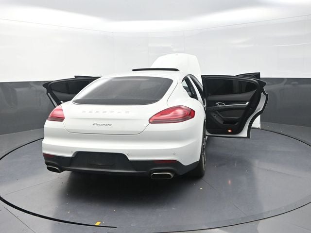 2016 Porsche Panamera 4