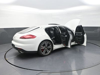 2016 Porsche Panamera 4