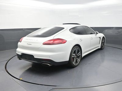 2016 Porsche Panamera 4