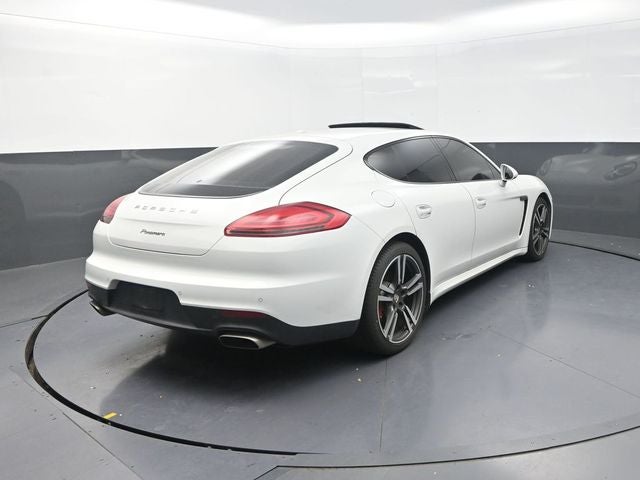 2016 Porsche Panamera 4