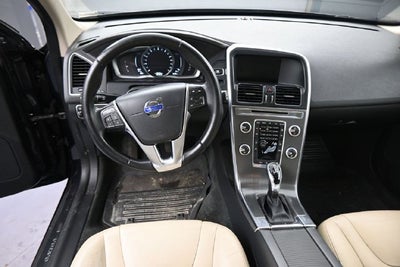 2016 Volvo XC60 T6 Drive-E