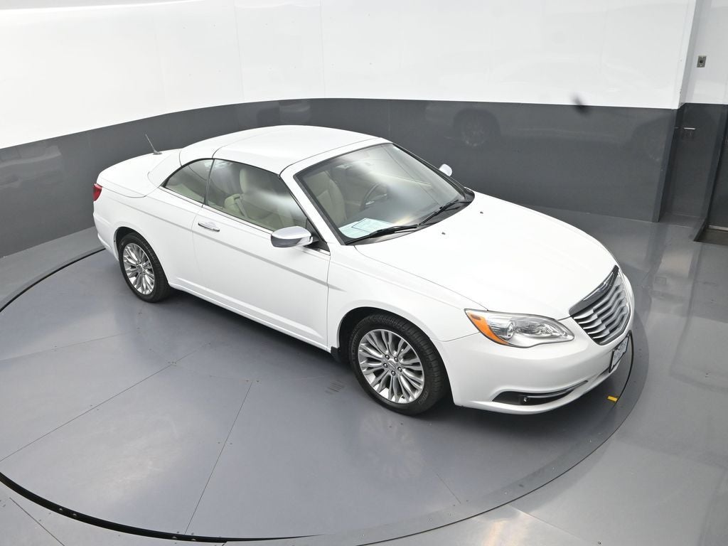 2011 Chrysler 200 Limited