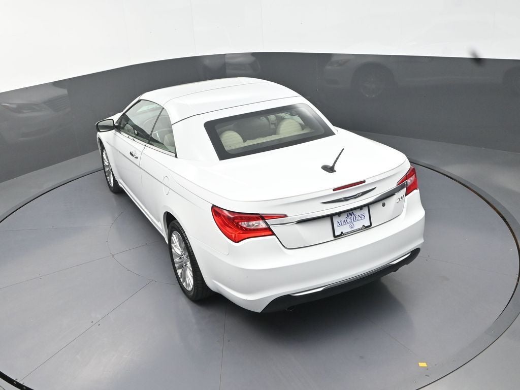 2011 Chrysler 200 Limited
