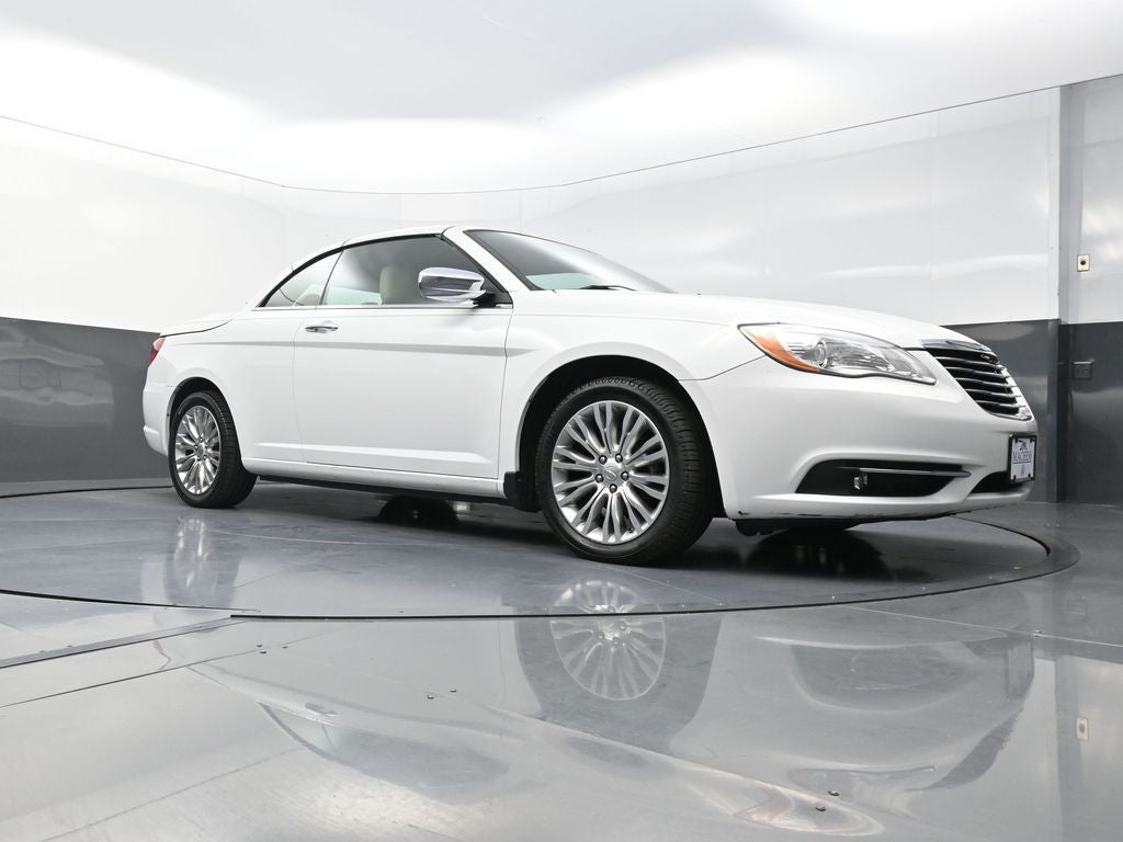 2011 Chrysler 200 Limited