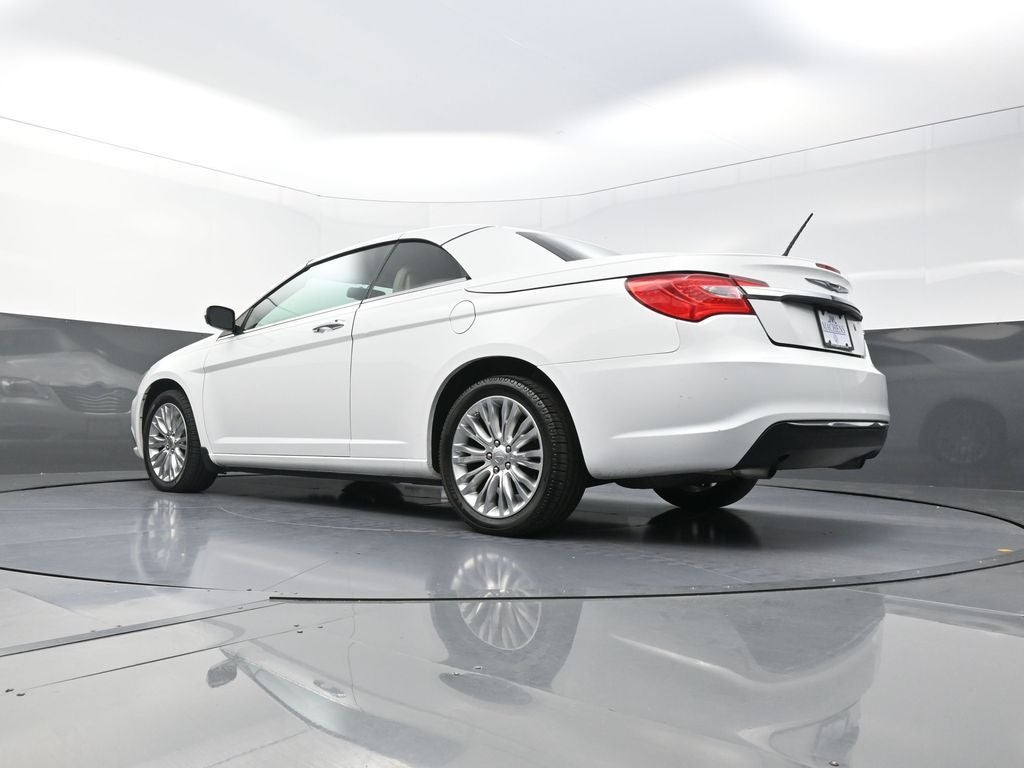 2011 Chrysler 200 Limited