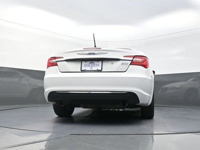 2011 Chrysler 200 Limited