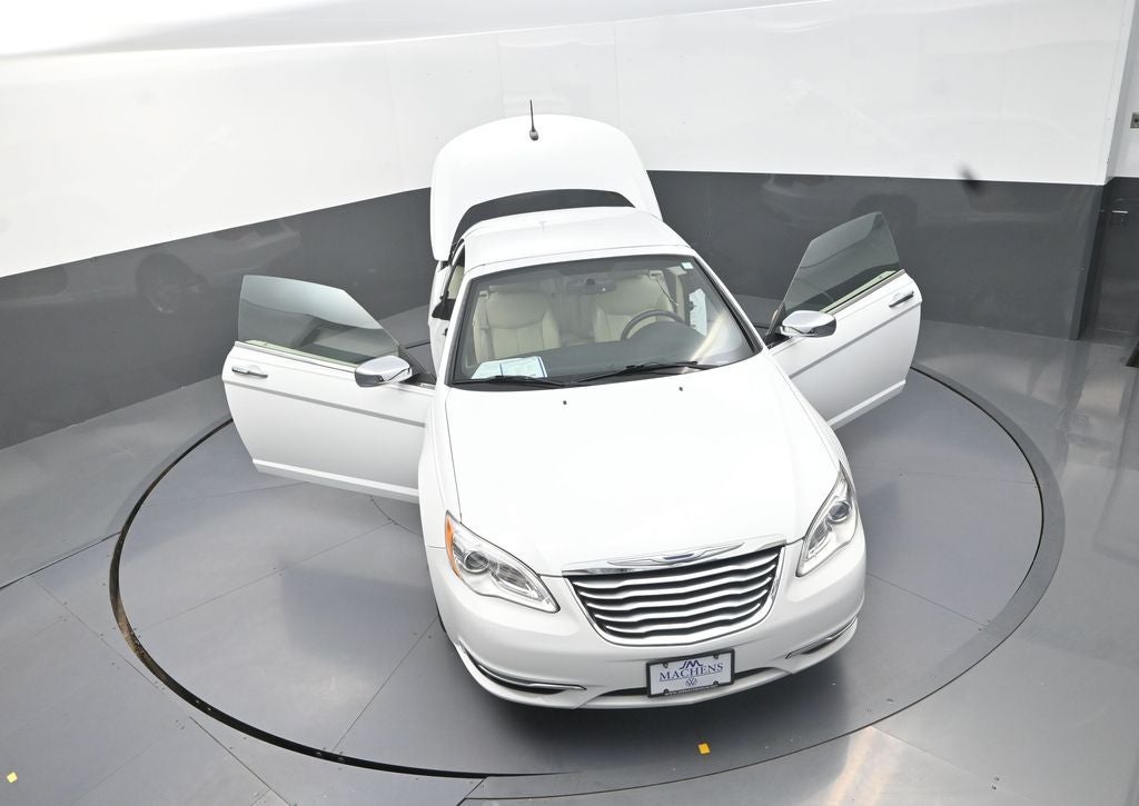 2011 Chrysler 200 Limited