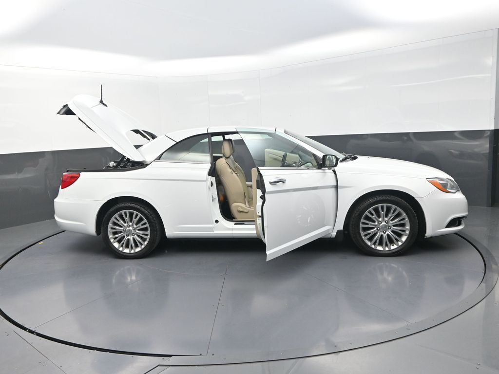 2011 Chrysler 200 Limited