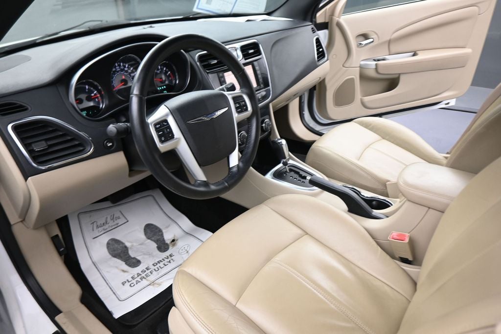 2011 Chrysler 200 Limited