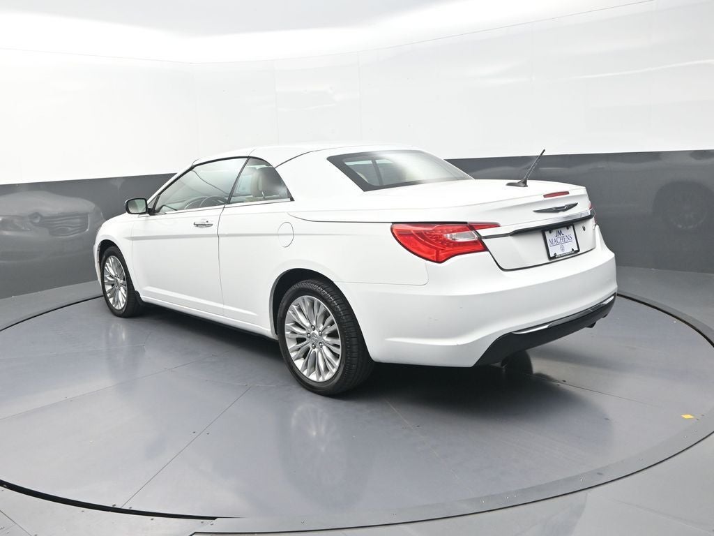 2011 Chrysler 200 Limited