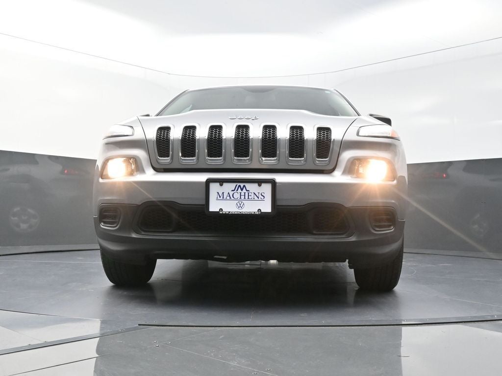 2017 Jeep Cherokee Sport