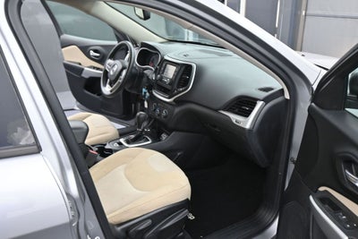 2017 Jeep Cherokee Sport
