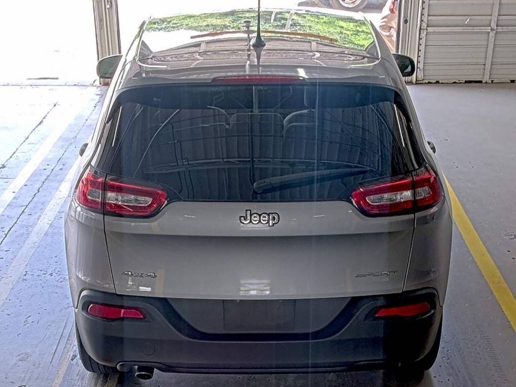 2017 Jeep Cherokee Sport