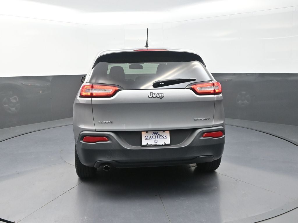 2017 Jeep Cherokee Sport