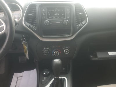 2017 Jeep Cherokee Sport