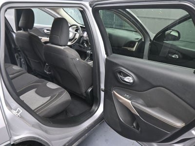 2018 Jeep Cherokee Latitude