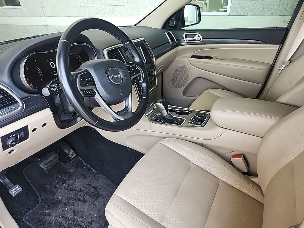 2020 Jeep Grand Cherokee Laredo E