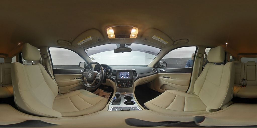 2020 Jeep Grand Cherokee Laredo E