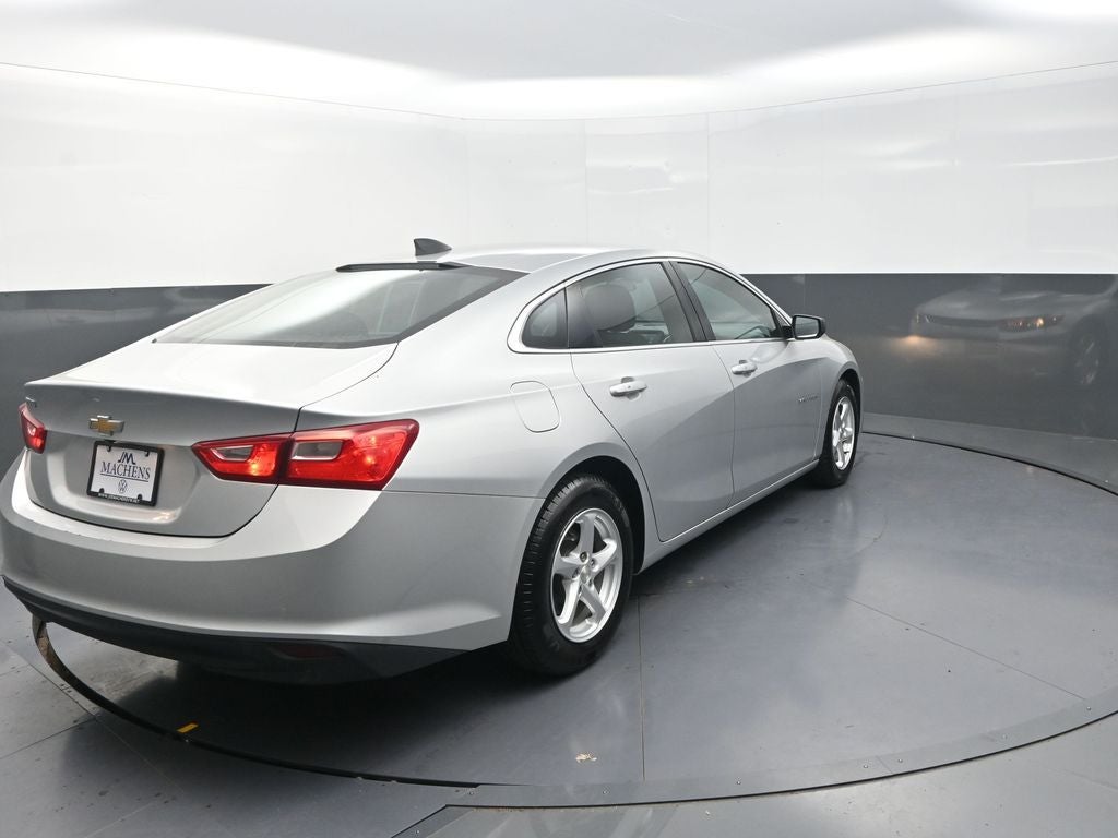 2017 Chevrolet Malibu LS 1FL