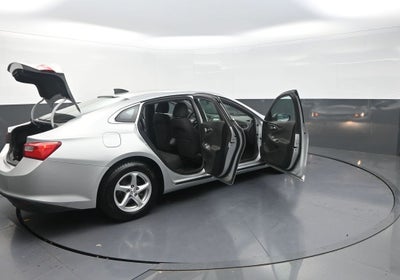 2017 Chevrolet Malibu LS 1FL