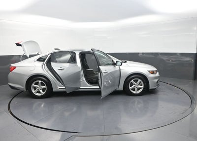 2017 Chevrolet Malibu LS 1FL
