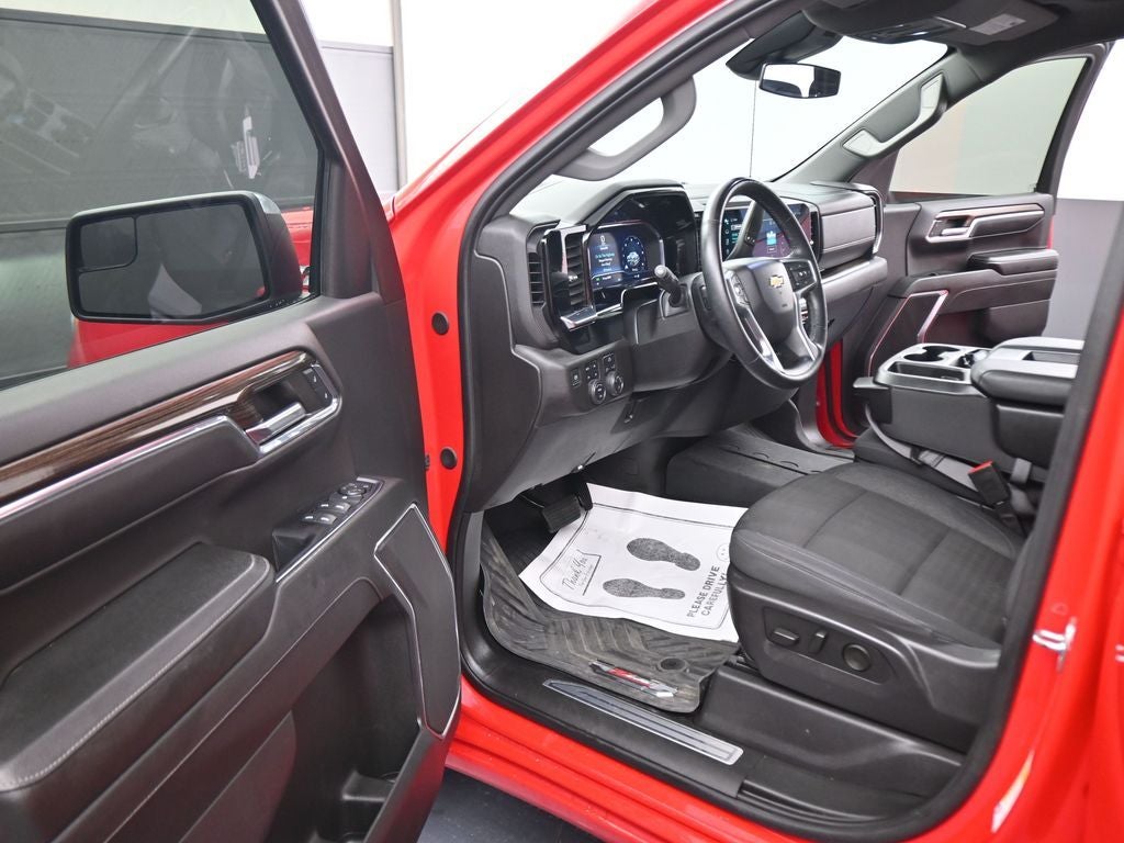 2024 Chevrolet Silverado 1500 LT LT1