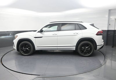 2026 Volkswagen Atlas Cross Sport 2.0T SEL R-Line Black