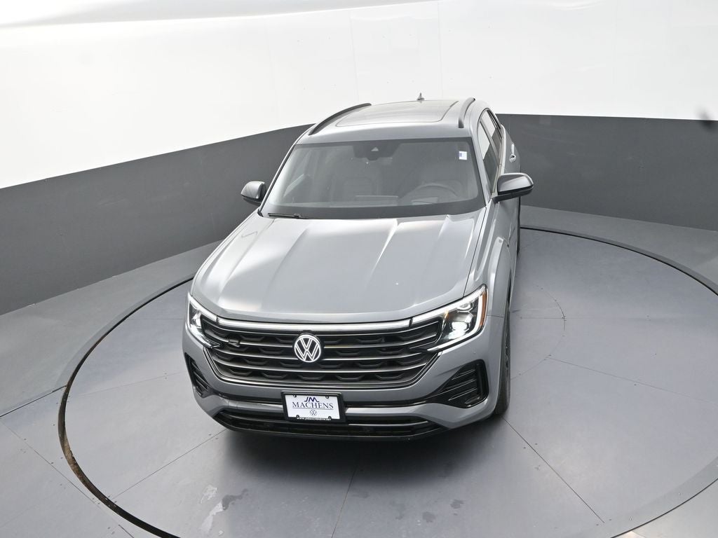 2026 Volkswagen Atlas Cross Sport 2.0T SEL R-Line Black